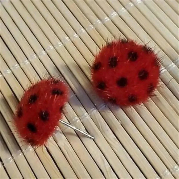 Handmade Faux Fur Fuzzy Polka Dot Earrings Red Black - Picture 1 of 3